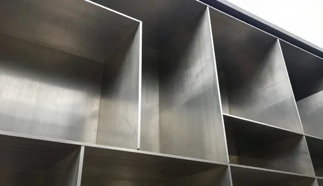 构建智能运维培训体系的关键要素与实施路径